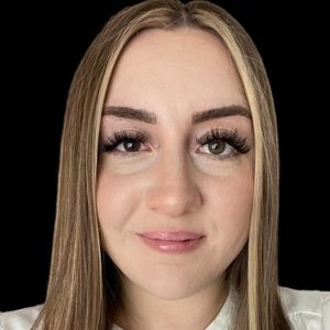 Meet your Posher, Veronica